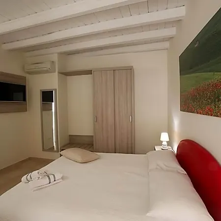 Casa Rubis 4* רובו די פוליה