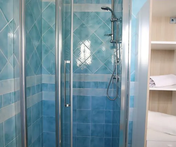 לינה וארוחת בוקר Casa Rubis 4*